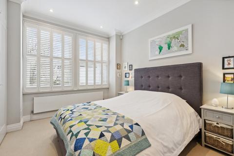 4 bedroom maisonette for sale, Badminton Road, London, SW12