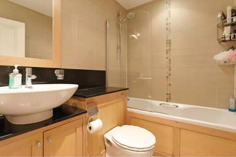 1 bedroom flat to rent, Beverley Gate House,  London, SW15