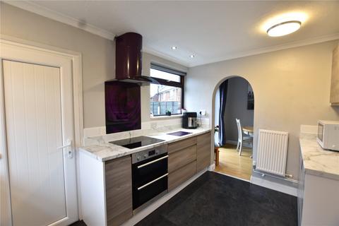 2 Bourne Road, Shaw, Oldham, OL2 7XN