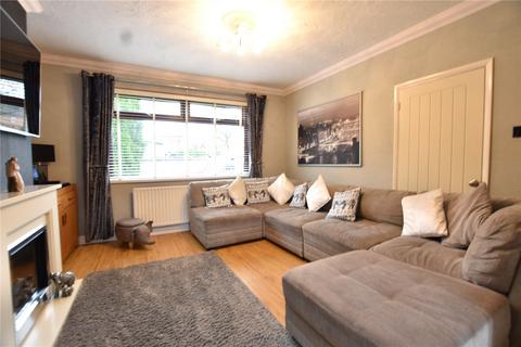 2 Bourne Road, Shaw, Oldham, OL2 7XN