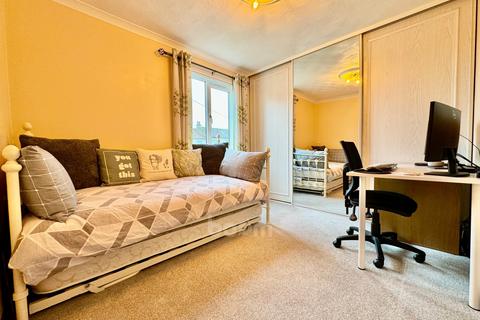 24 Elder Avenue, Beith, KA15 1DJ