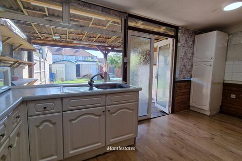 73 Pembroke Road, London, N13 5NR