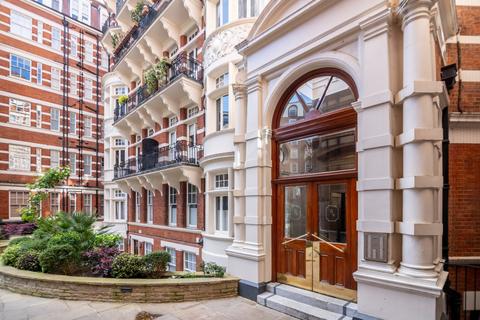 4 bedroom apartment to rent, Fitzjames Avenue, West Kensington, London, W14