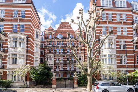 4 bedroom apartment to rent, Fitzjames Avenue, West Kensington, London, W14