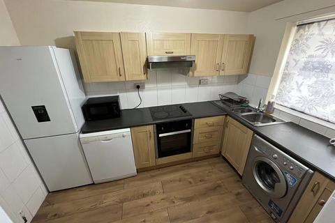 3 bedroom flat to rent, Hubert Croft, Birmingham B29