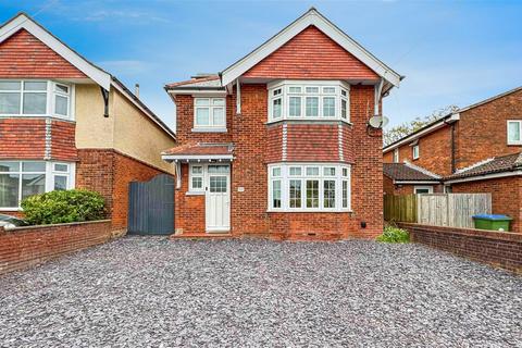 4 bedroom detached house for sale, Peartree Avenue, Southampton SO19