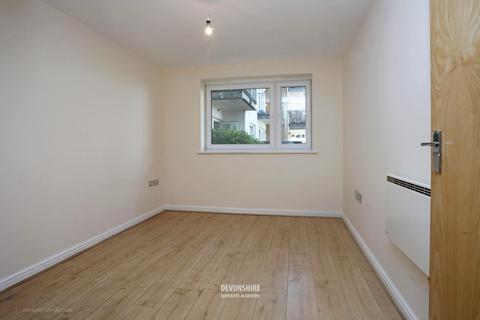 1 bedroom apartment for sale, Rosemoor House, 90-94 Broadway, London, W13