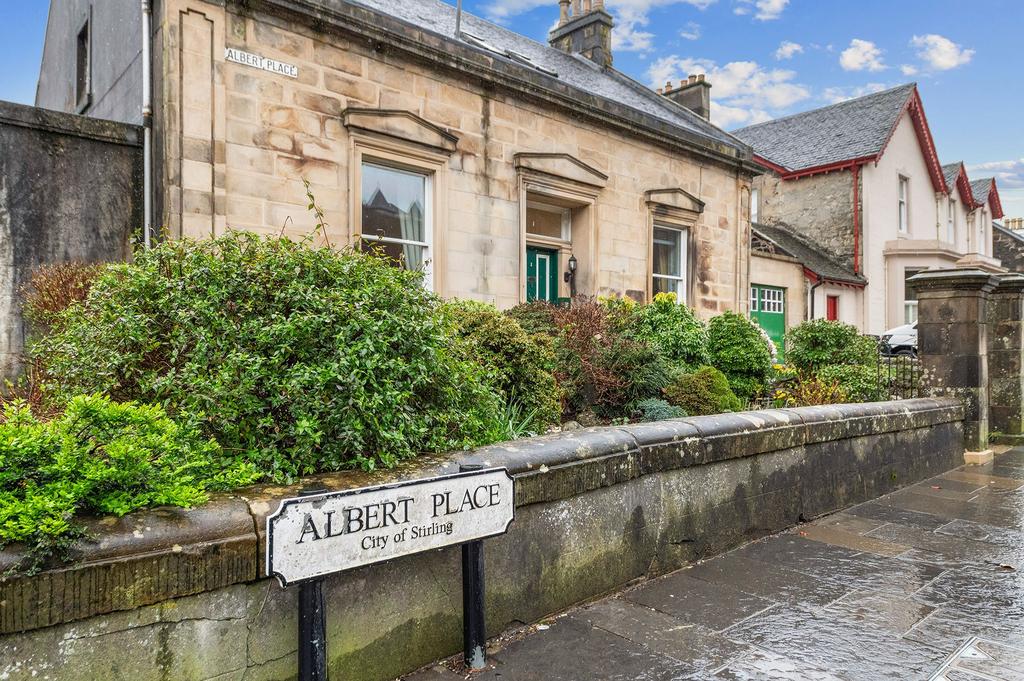 Albert Place, Stirling FK8 4 bed link detached house for sale £600,000