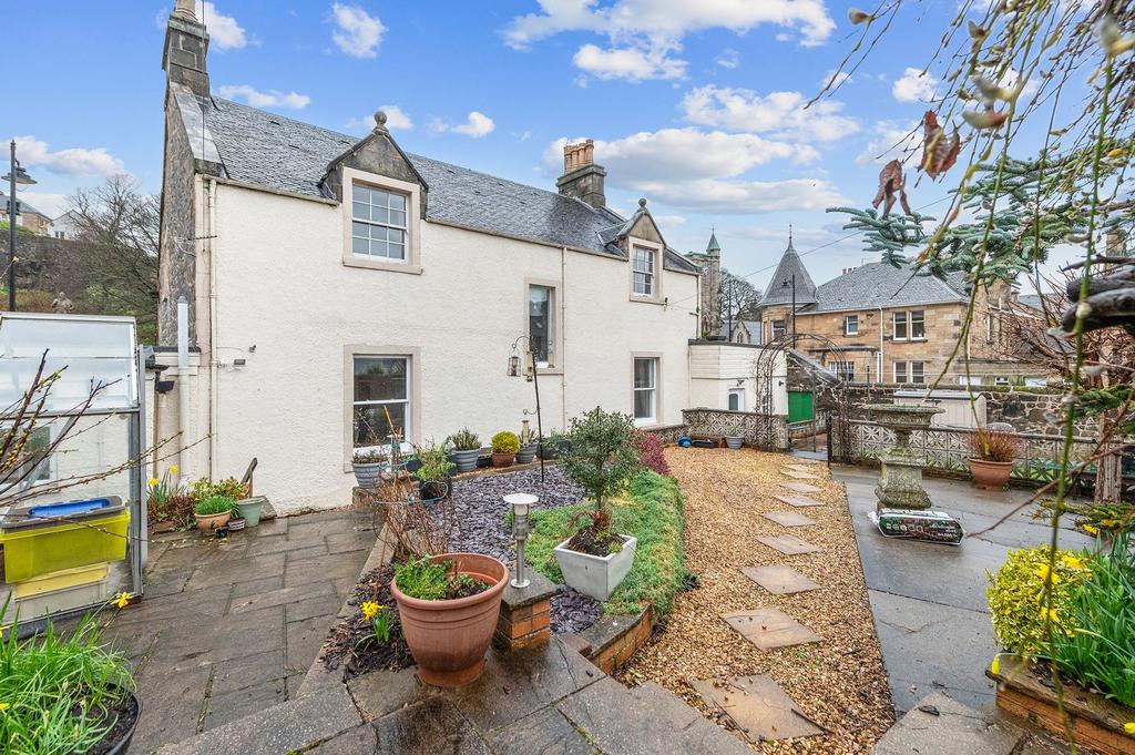 Albert Place, Stirling FK8 4 bed link detached house for sale £600,000