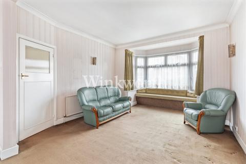 3 bedroom terraced house for sale, Ash Grove, London, N13