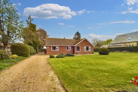 3 bedroom detached bungalow for sale, The Street, Croxton