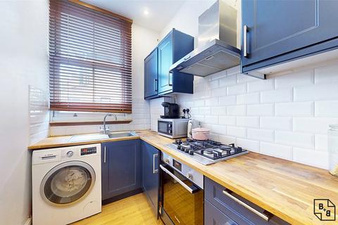 2 bedroom apartment to rent, Croydon Road, Beckenham, BR3