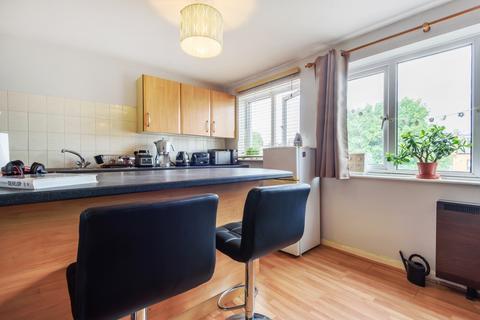 1 bedroom apartment to rent, Wellington Road London SW19