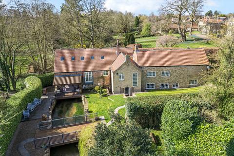 5 bedroom detached house for sale, Nordham, North Cave