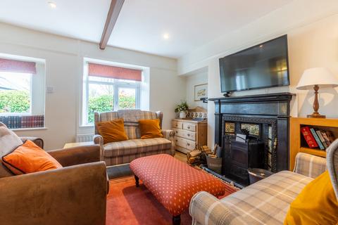 Peat Cutters Cottage Back Road, Lindale, Grange-over-sands, LA11 6LQ