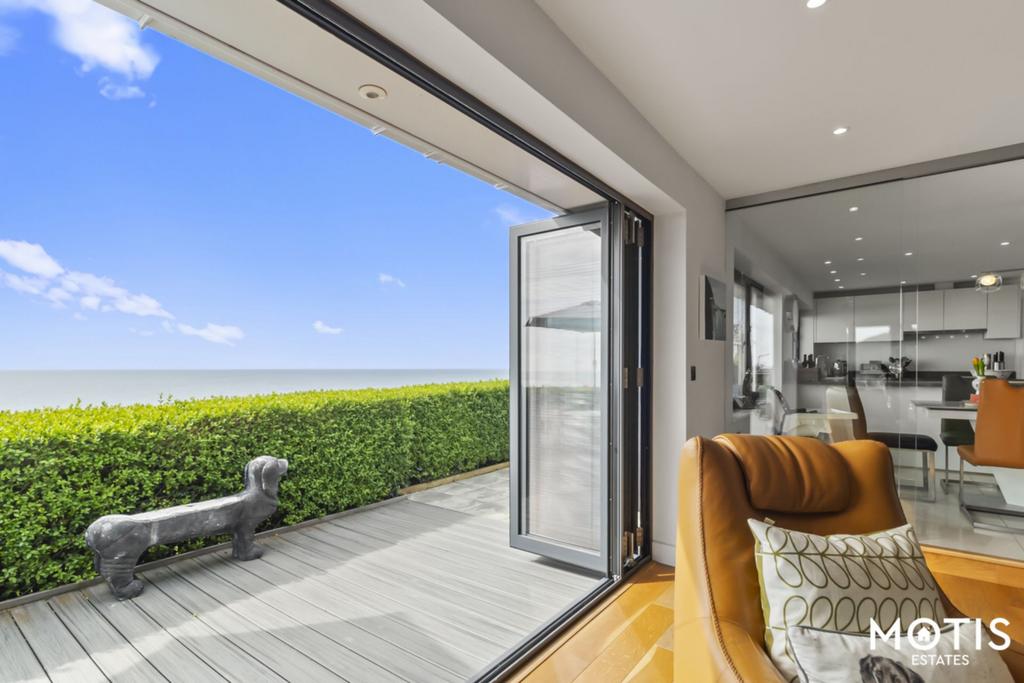 Naildown Road, Hythe, CT21 3 bed bungalow for sale £950,000