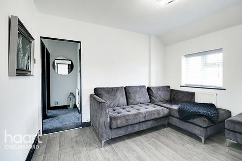 2 bedroom maisonette for sale, St Michaels Drive, Chelmsford