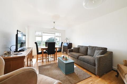 2 bedroom ground floor flat for sale, Dogs Hill Road, Winchelsea Beach, East Sussex TN36 4LX