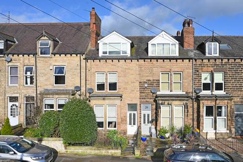 4 bedroom terraced house for sale, Hookstone Road, Harrogate