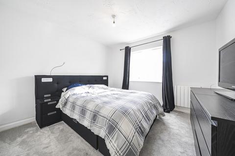 8 Millennium Close, Uxbridge, UB8 2RX