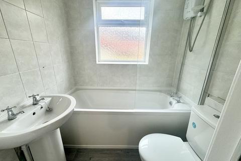 3 bedroom terraced house to rent, Reeves Road, Normanton DE23