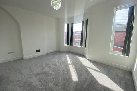 3 bedroom terraced house to rent, Stalbridge Rd, Crewe