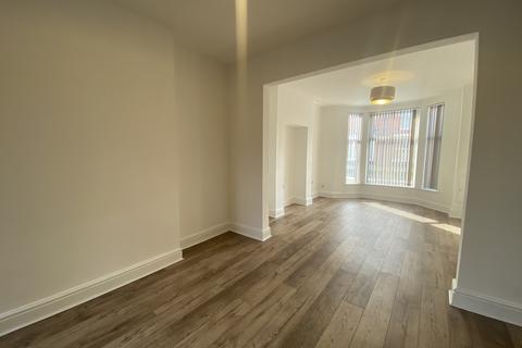 3 bedroom terraced house to rent, Stalbridge Rd, Crewe