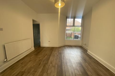 3 bedroom terraced house to rent, Stalbridge Rd, Crewe