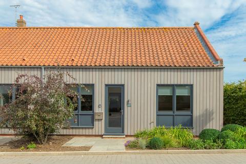 1 bedroom barn conversion for sale, Docking