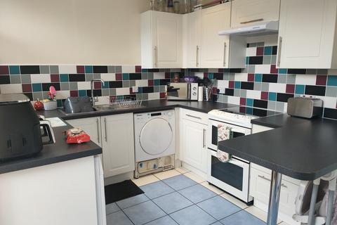3 bedroom townhouse to rent, St Peters, Worcester