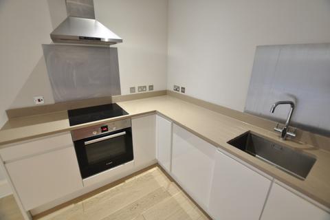 1 bedroom apartment to rent, Croydon Road, Caterham,