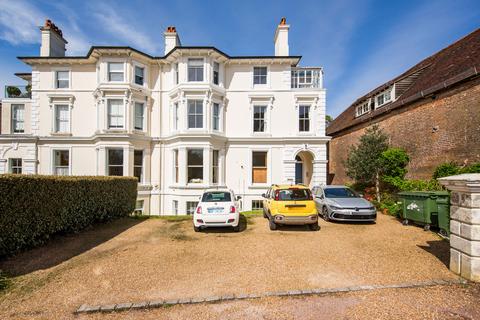 3 bedroom flat for sale, Bishops Down Road, Tunbridge Wells