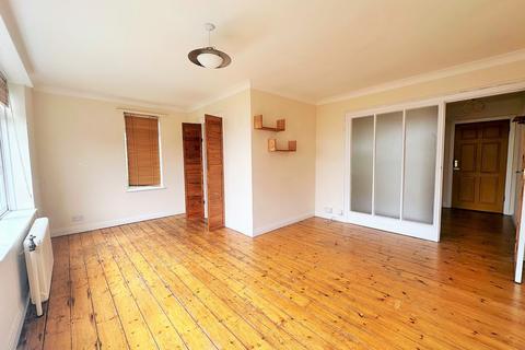 1 bedroom flat for sale, Kingsway, Hove, BN3 2TQ