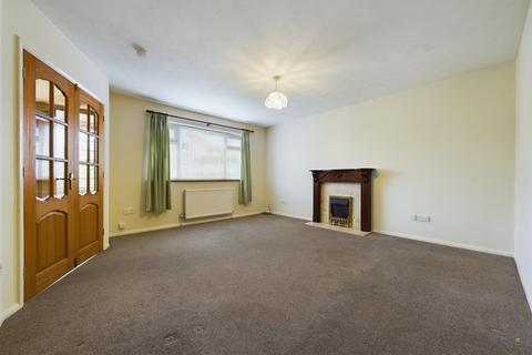 3 Lark Rise, Uttoxeter, ST14 8SZ