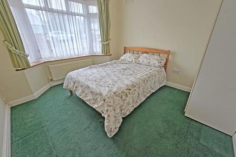 66 Overhill, Southwick, Brighton, BN42 4WJ
