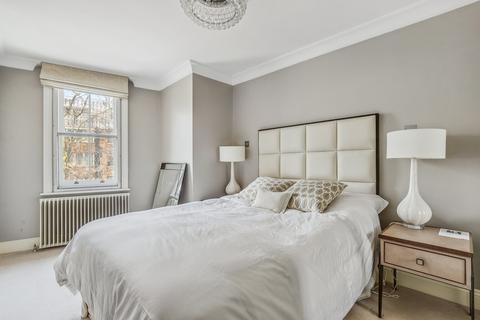 2 bedroom apartment for sale, Beauchamp Place, Knightsbridge SW3