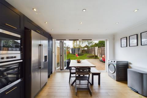 11 Chatsworth Road, Dartford, DA1 5AT