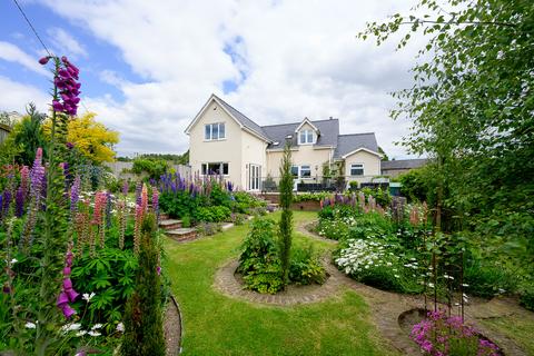 4 bedroom detached house for sale, Larksfield Road, Harrow Hill