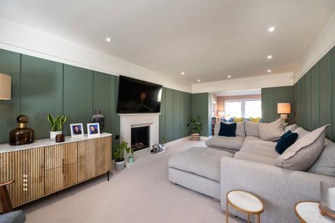 24 Station View, South Queensferry, EH30 9DA