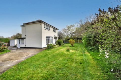 3 bedroom detached house for sale, The Chase, Thundersley