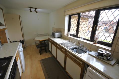 8 Birkdale Close, Doncaster, DN4 6UW