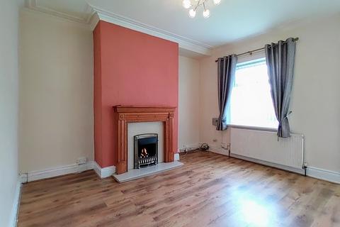 21 Ashmount, Clayton, Bradford, BD14 6HL
