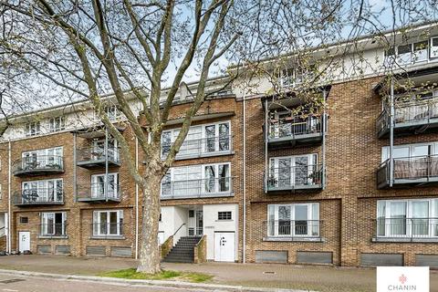 2 bedroom apartment for sale, Rope Street, Surrey Quays SE16