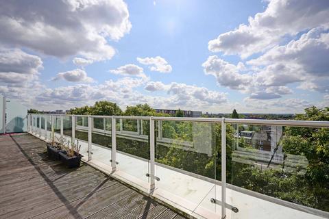 3 bedroom flat for sale, Bromyard House, Acton, London, W3