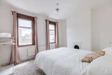 2 bedroom terraced house for sale, Aldworth Road, Stratford, London, E15