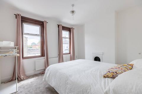 13 Aldworth Road, London, E15 4DN