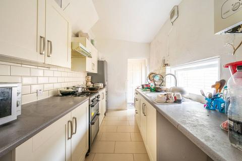 2 bedroom house for sale, Tower Hamlets Road, Forest Gate, London, E7