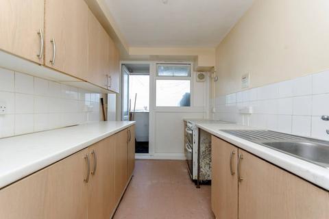 1 bedroom flat for sale, Brassett Point, Stratford, London, E15