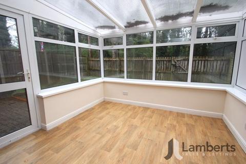 4 bedroom terraced house for sale, Langley Close, Matchborough West, Redditch