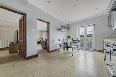 22 Hill Crescent, Bexley, DA5 2DB